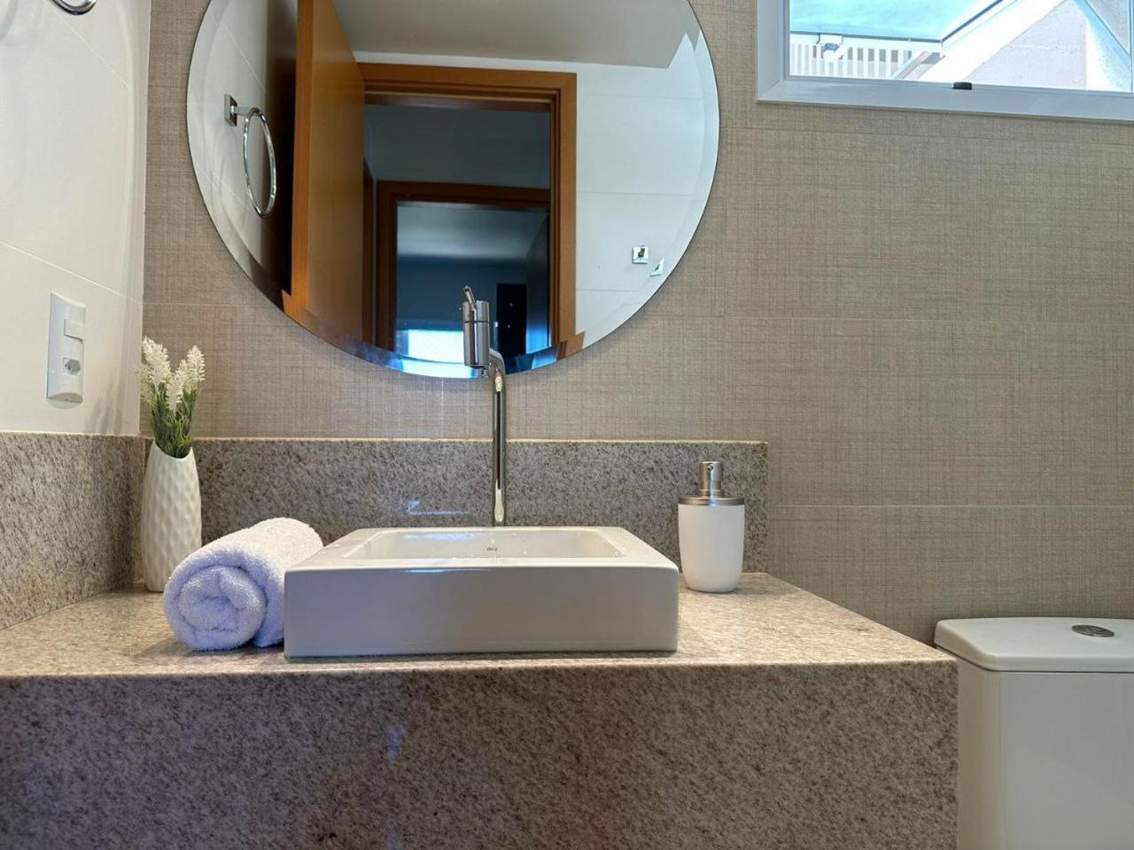 Apartamento Horizonte Azul, Vista Lago, Proximo Ao Shopping ปัลมัส ภายนอก รูปภาพ